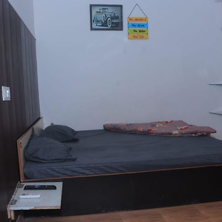 Madan Residency , Amritsar Hotel Ngoại thất bức ảnh